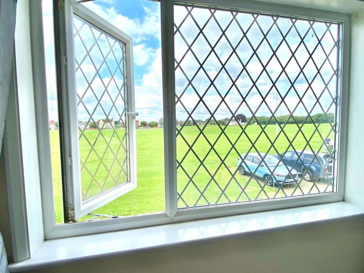 Cosy Cottage Great Bentley Near Station And Shops Exteriör bild